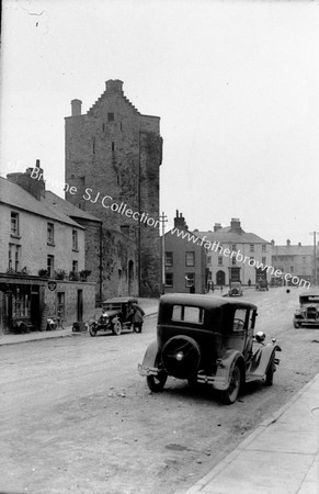 ST CRONANS MAIN STREET & CASTLE